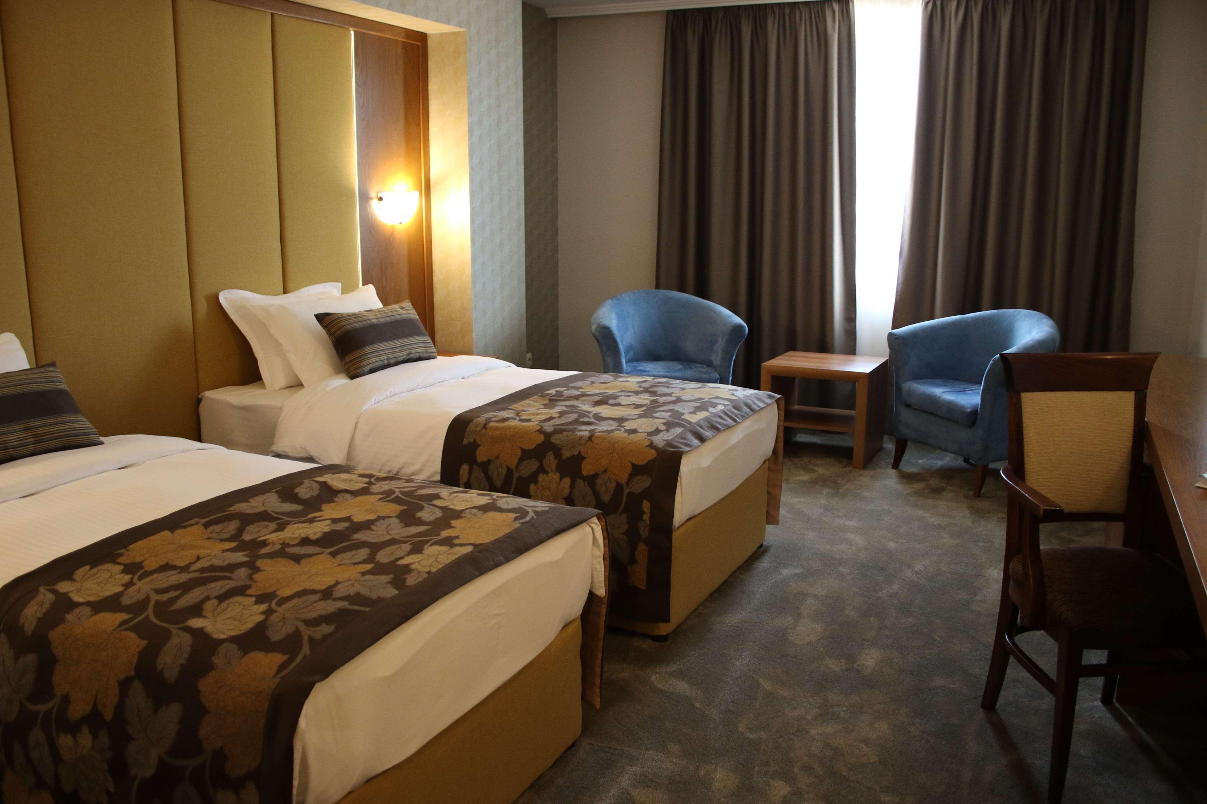 Hotel Golden Tulip Varna Room photo
